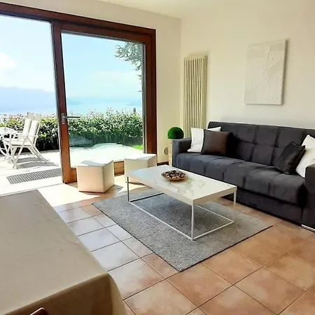 Campagnano Apartment