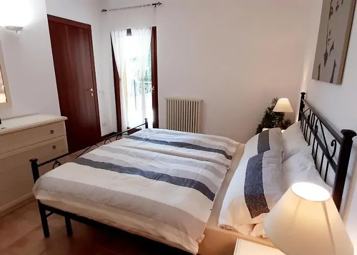 Campagnano Apartment *